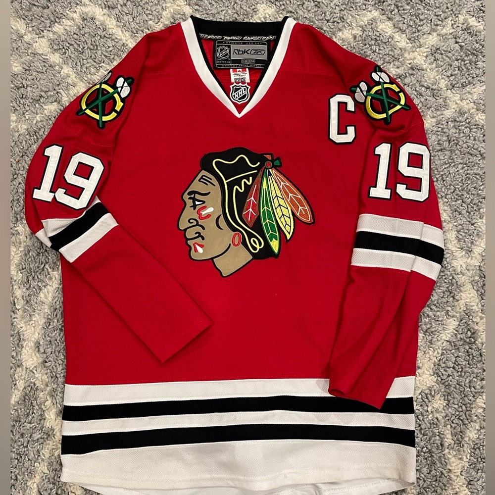 Chicago blackhawks jersey Toews